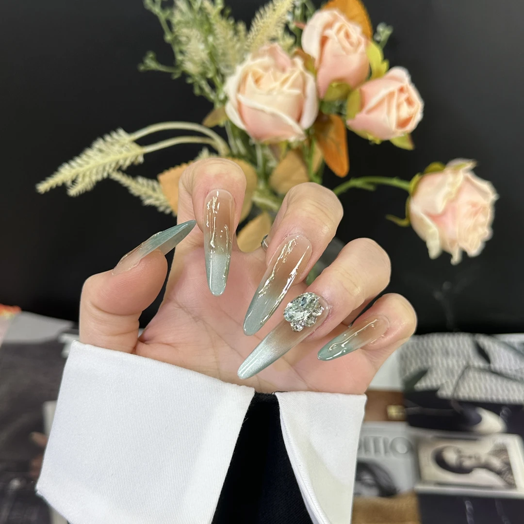 编号11—朵奈手工穿戴甲