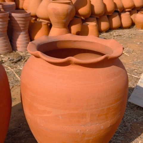 红陶口32高49微瑕