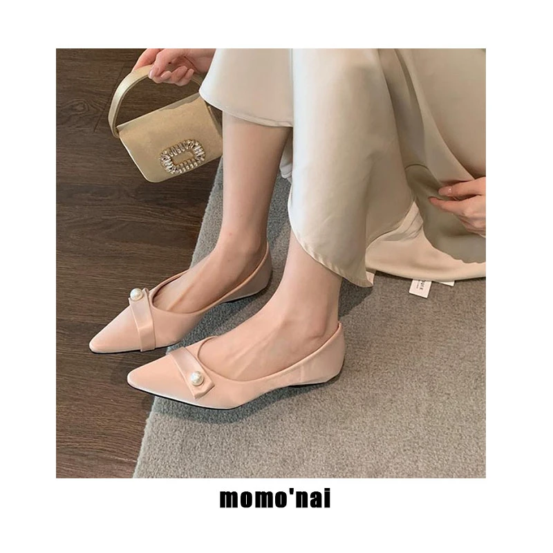 momonai 绸缎面性感尖头平底芭蕾舞鞋女新款新中式珍珠低跟浅口