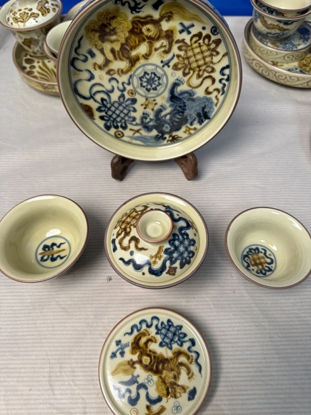 景德镇茶具青花釉里金狮子滚绣球五件套
