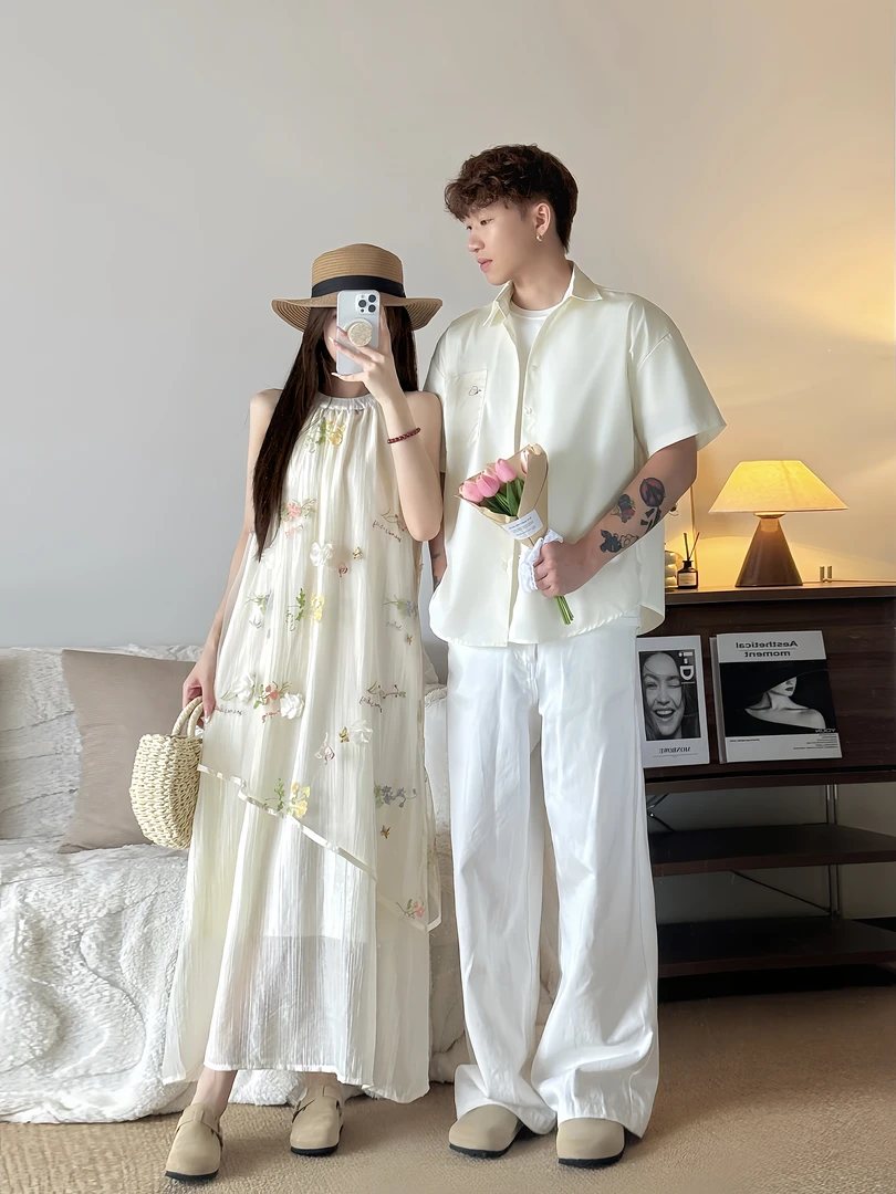 情侣装夏季立休花朵吊带连衣裙度假风蝴蝶绣花男衬衫一裙一衣
