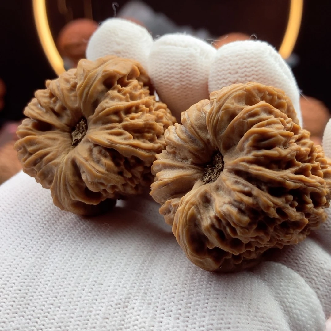 文玩核桃把件拉丝大凹小团团38.35.37.5