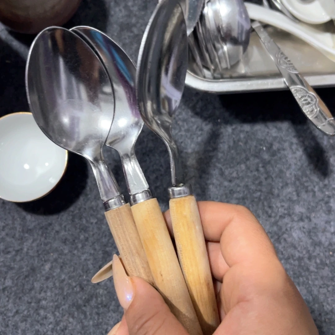秦***娃不要说是什么事啦