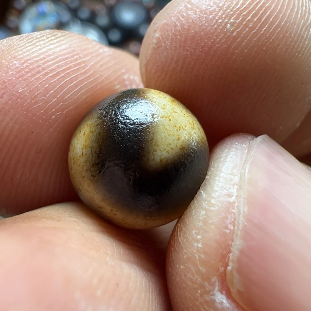 @***字玛瑙/玉髓未镶嵌颈饰