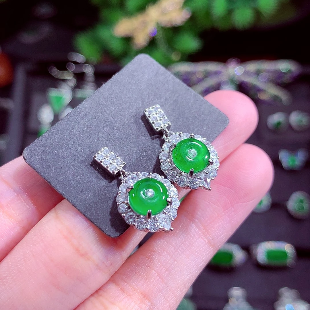 颈饰未镶嵌翡翠天然