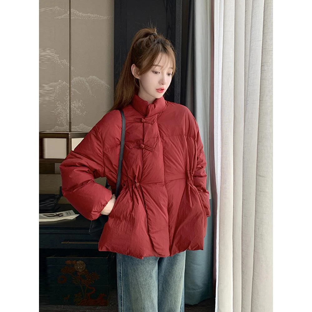 风格女式红色羽绒服冬季短经典外国风格超级好看的生肖年礼服婚礼