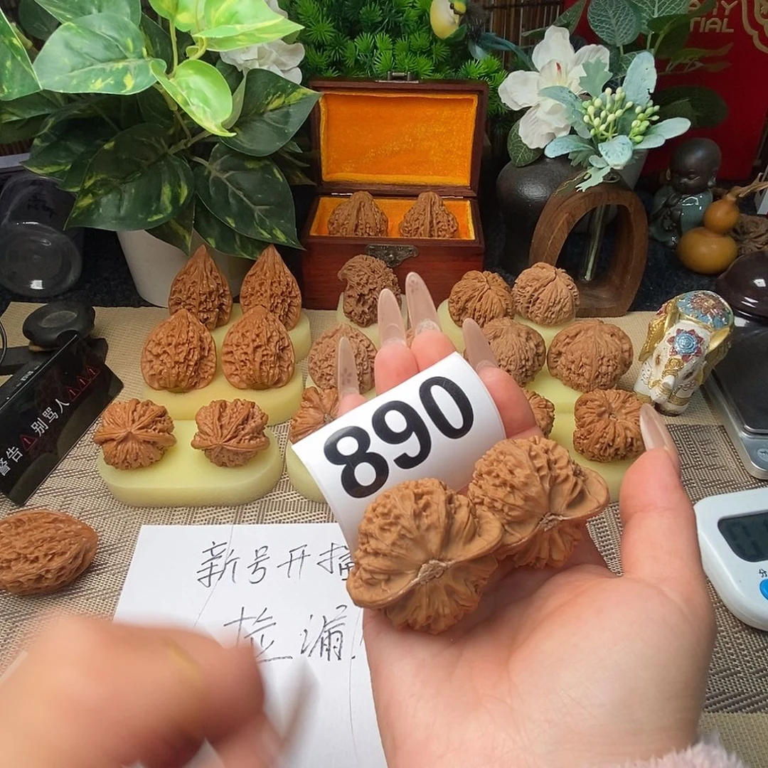 丶***ゝ文玩核桃把件890宫灯……