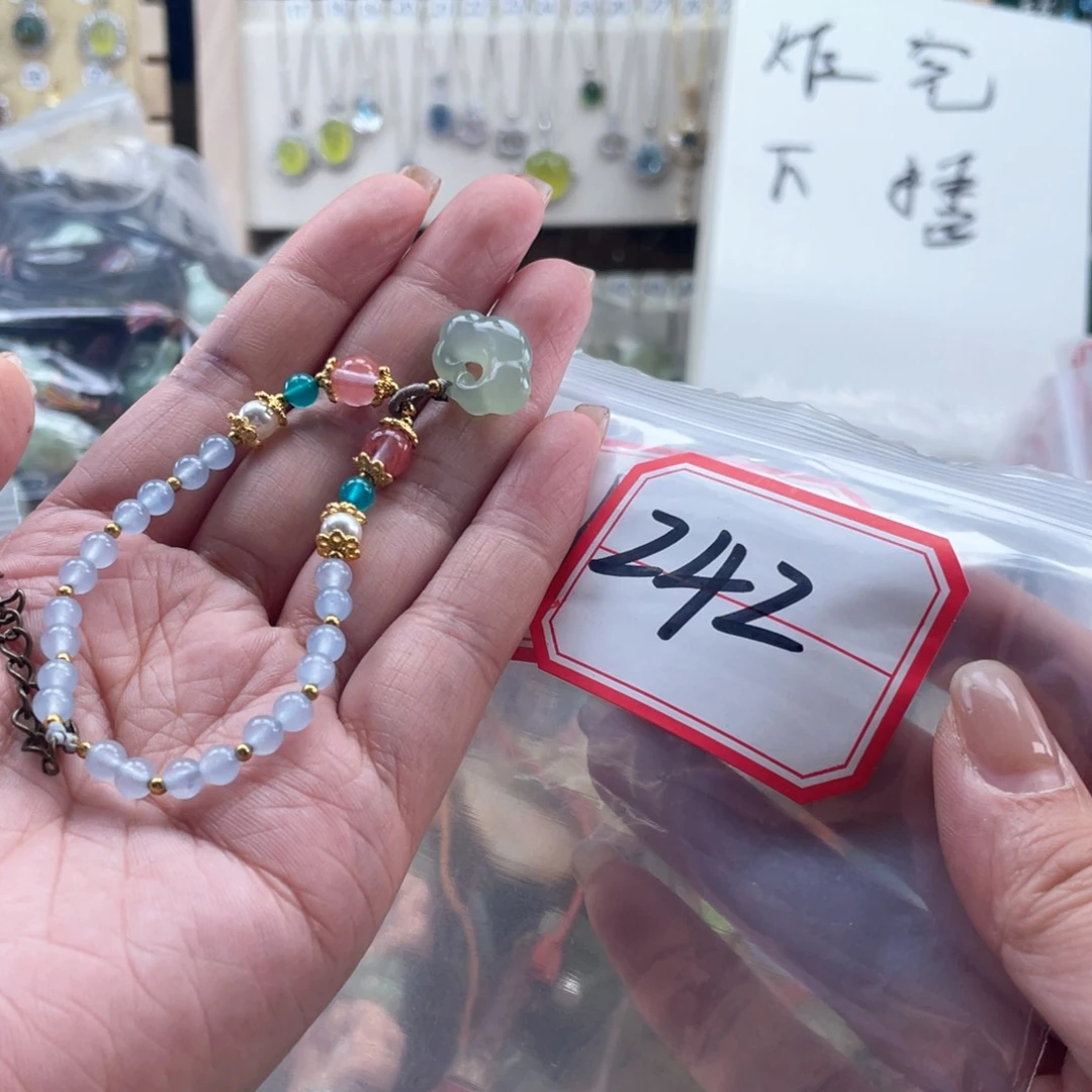 未镶嵌岫玉吊坠吊坠