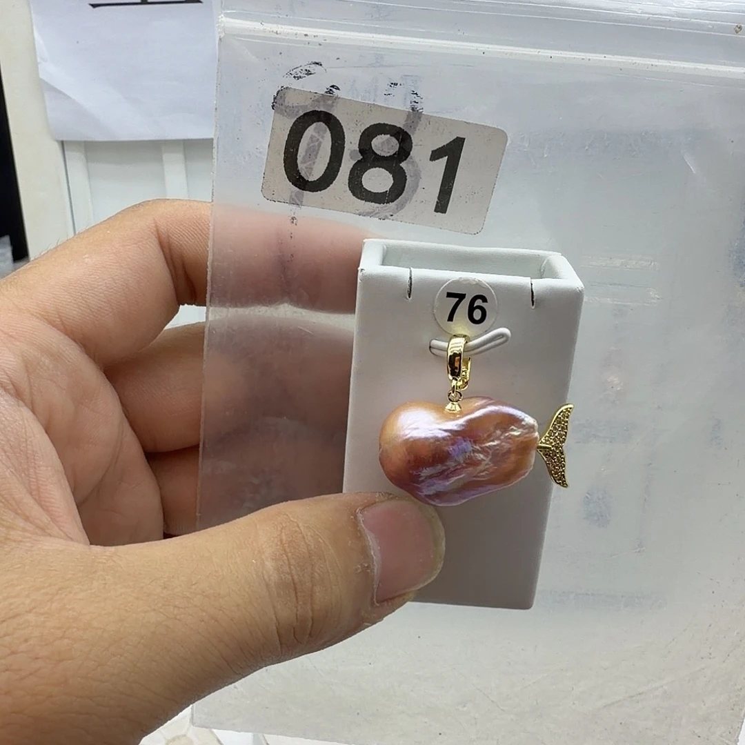 淡水珍珠颈饰合金