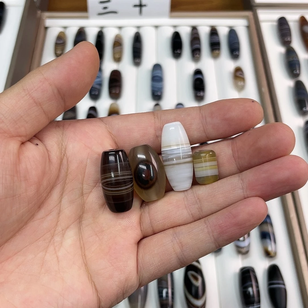 玛瑙/玉髓颈饰未镶嵌G****斯