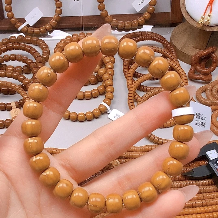 紫金鼠手串单圈卡9左右
