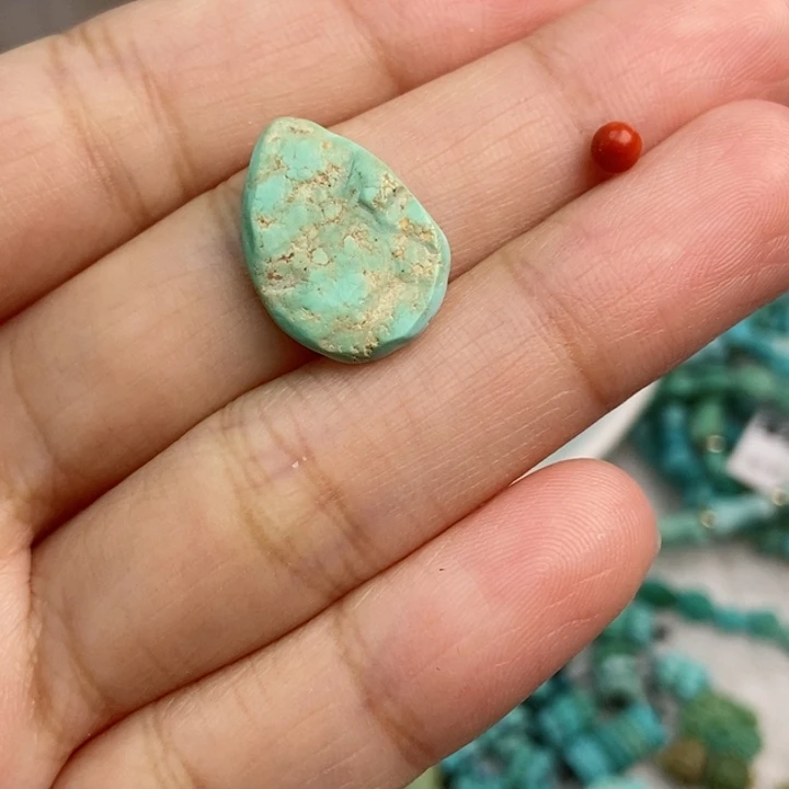 南红玛瑙未镶嵌珠宝奇石