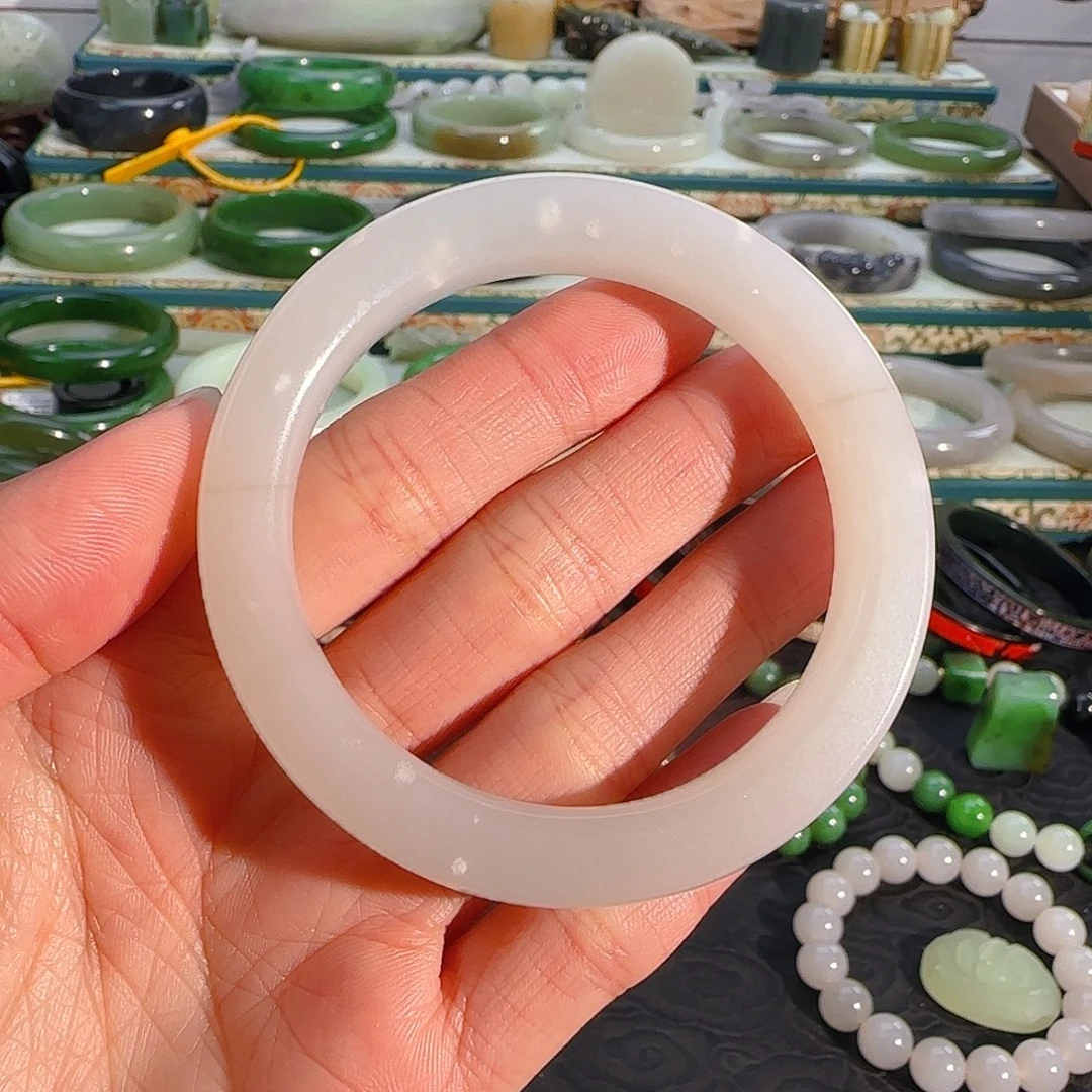 未镶嵌手镯和田玉白玉方镯