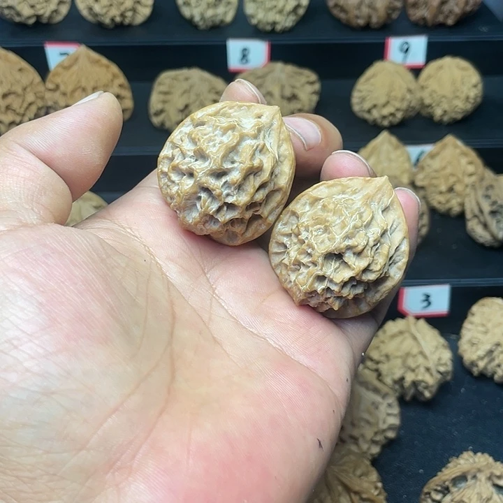 【闪购商品】文玩核桃把件狼**里佛度有修