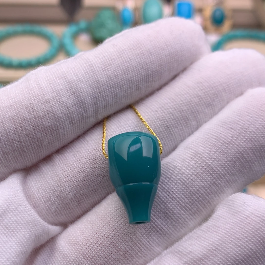 绿松石未镶嵌珠宝奇石11.5