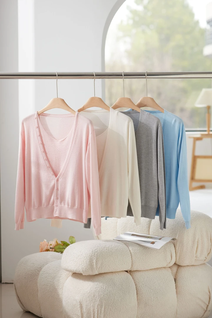 【康赛妮轻奢丝羊绒真两件套】85%桑蚕丝15%山羊绒新款温柔小香风