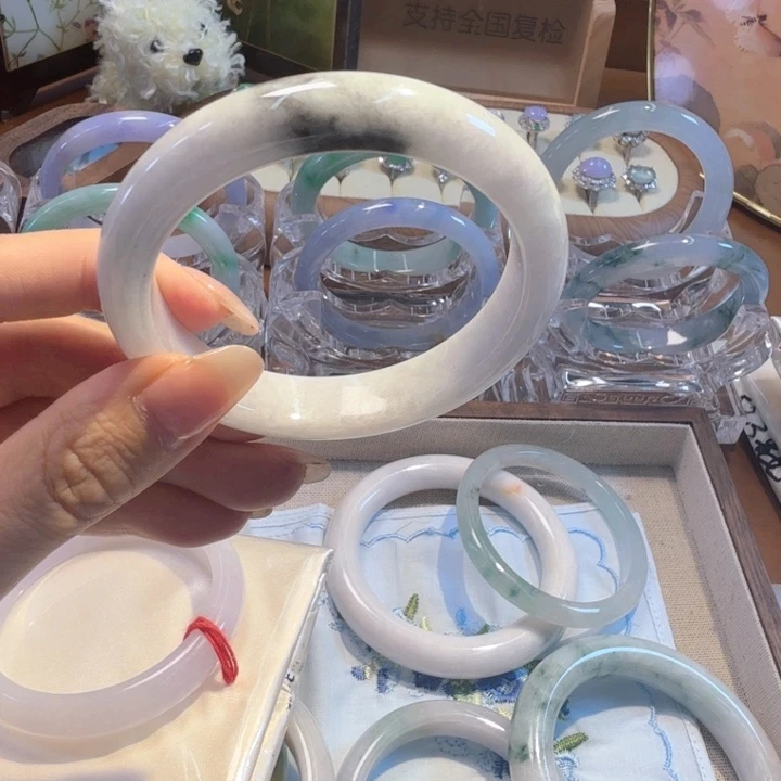 翡翠未镶嵌手镯59