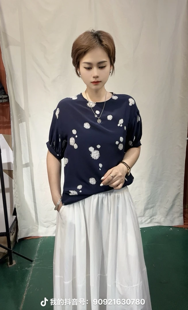 新款碎花桑蚕丝宽松短袖