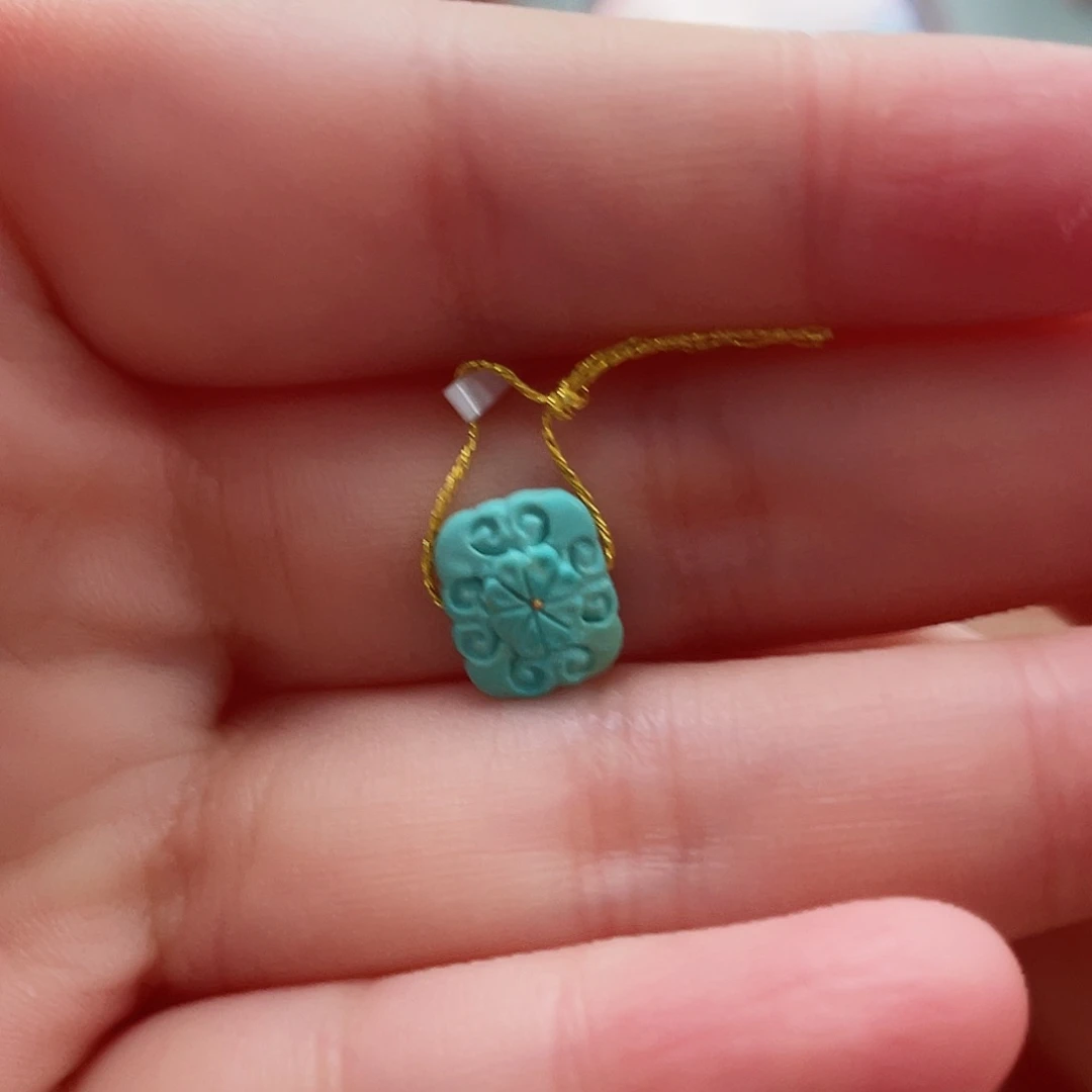 绿松石颈饰未镶嵌