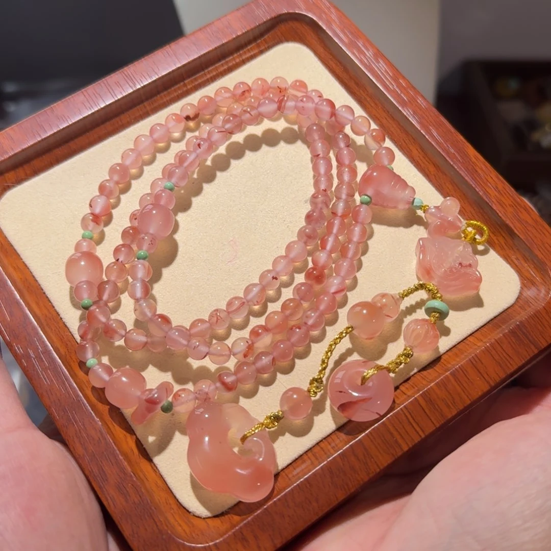 南红玛瑙颈饰未镶嵌