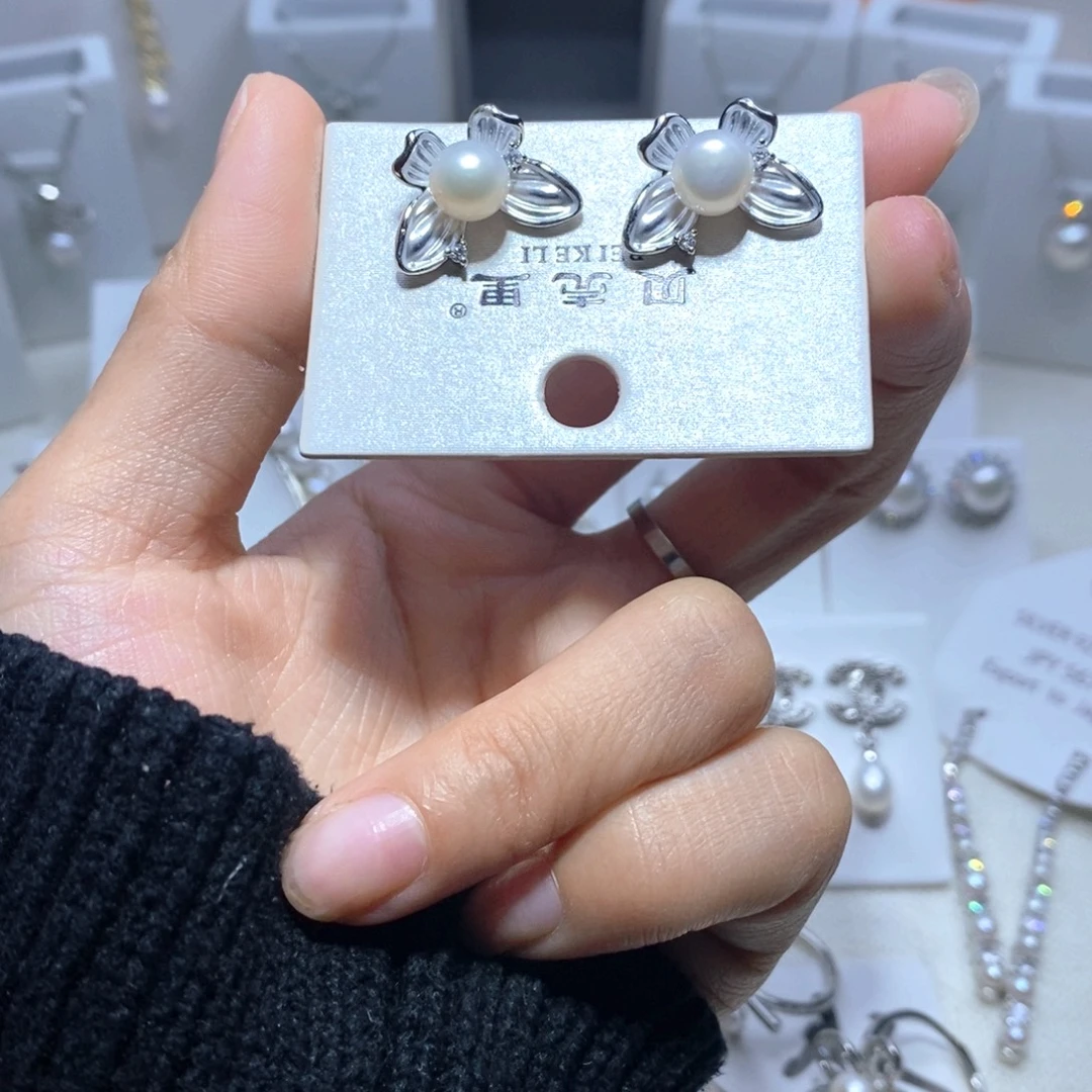 淡水珍珠耳饰未镶嵌