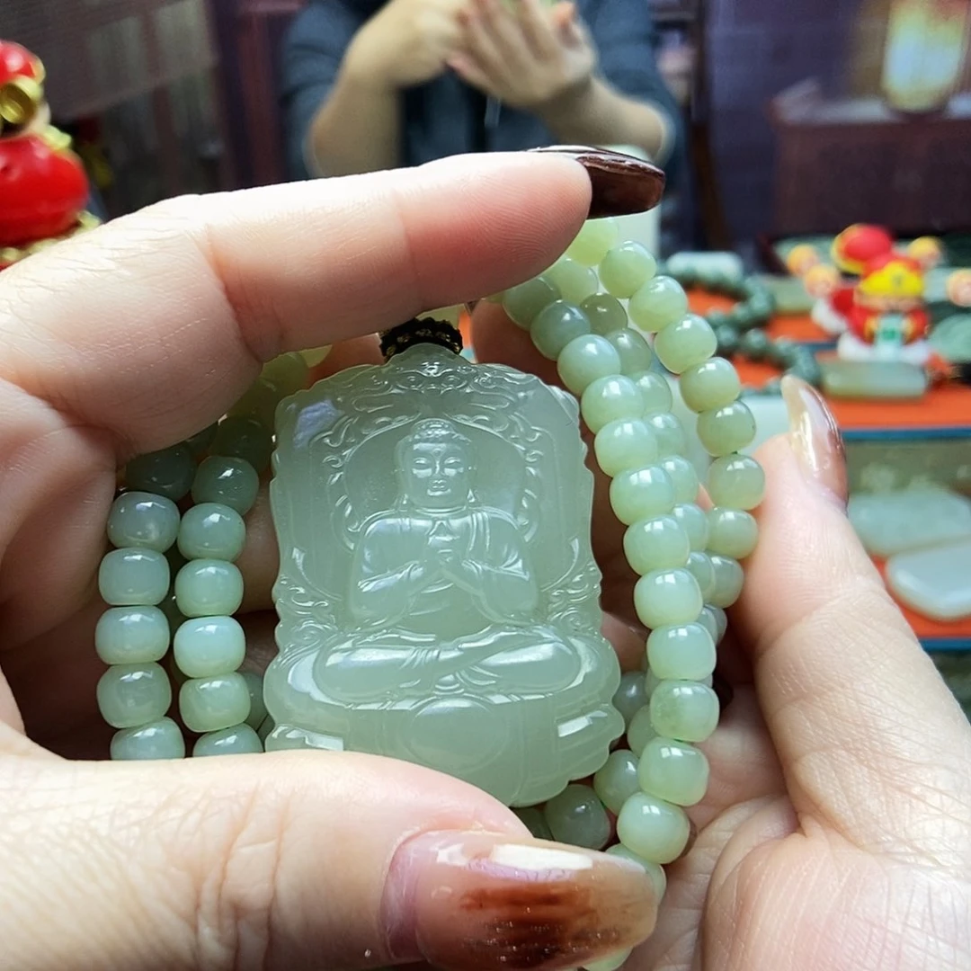 颈饰未镶嵌和田玉属羊大日如来