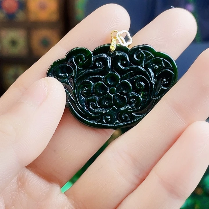 翡翠银S925镶嵌颈饰多样性