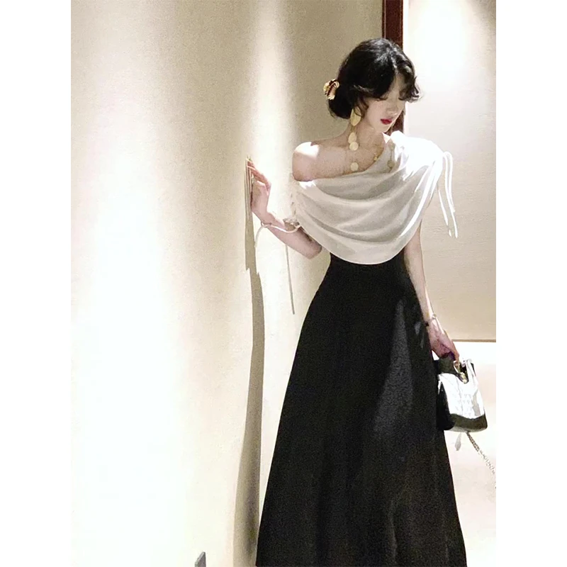 连衣裙女2025夏季新款法式气质荡领设计感露肩收腰显瘦中长款裙子