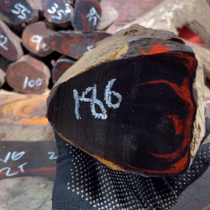 ****儿交趾黄檀（大红酸枝）