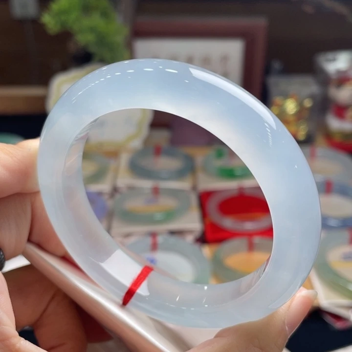 翡翠未镶嵌手镯10号 56+正圈 天空蓝