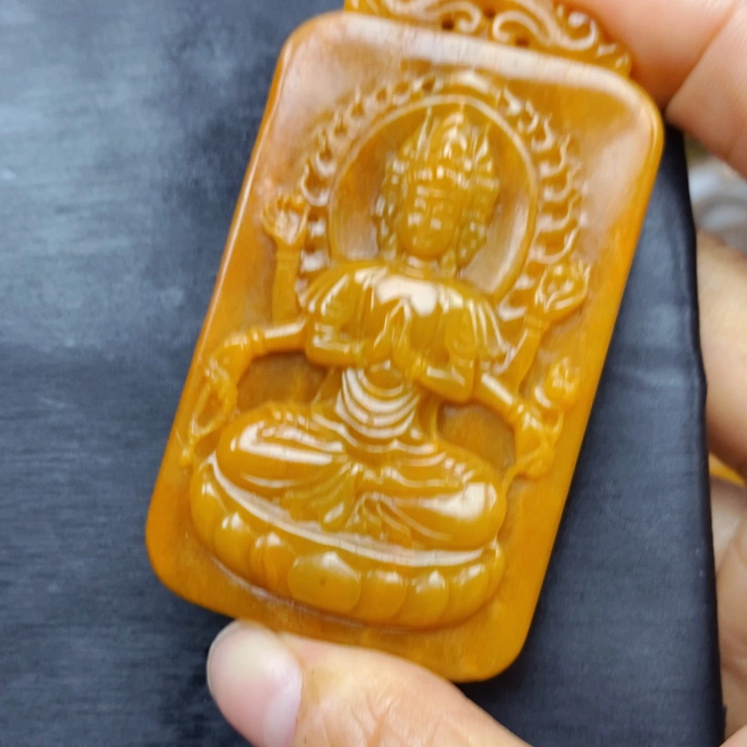 石英质玉颈饰未镶嵌