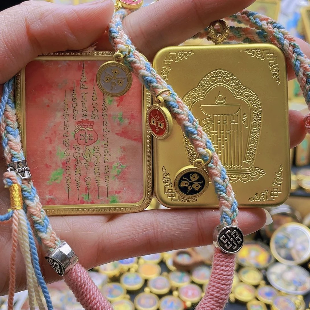 吊坠唐卡等多种形式的艺术形式的艺术