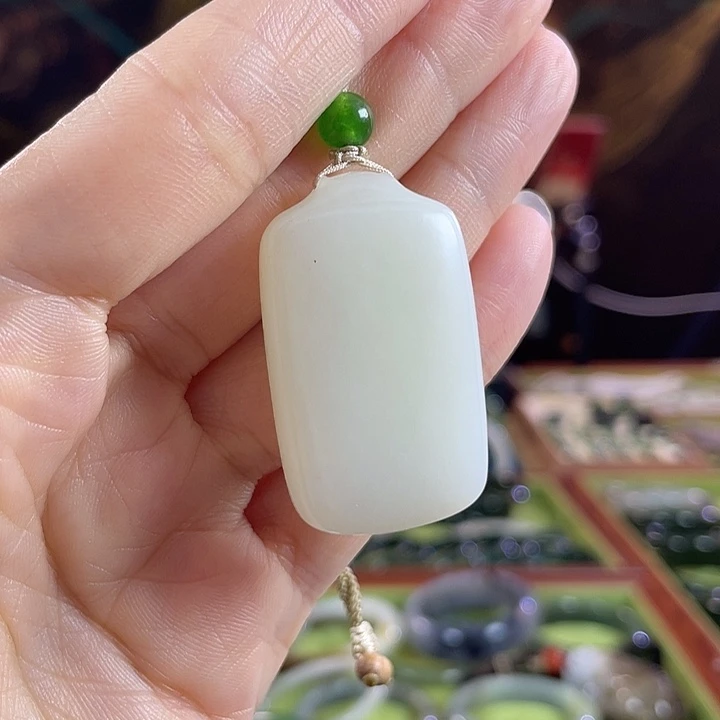 和田玉（糖玉）未镶嵌颈饰