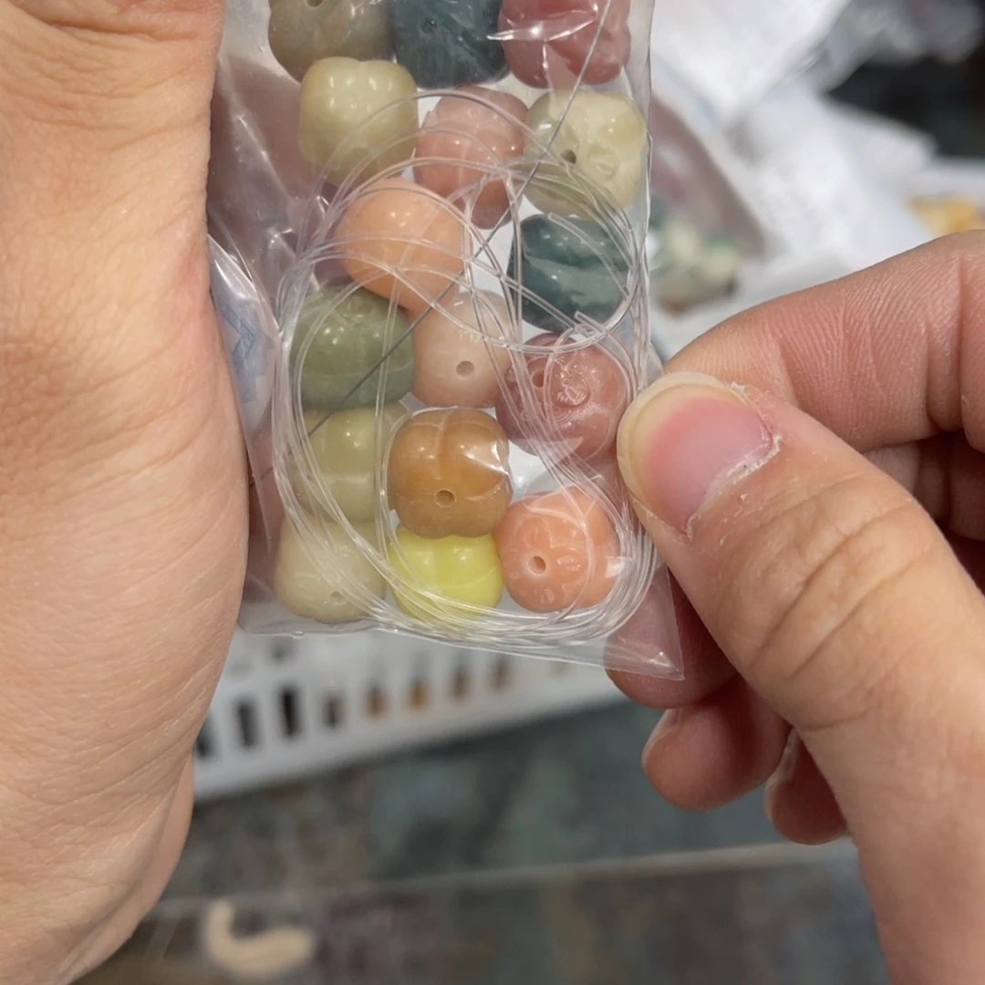 白玉菩提吊坠z 锅底柿子