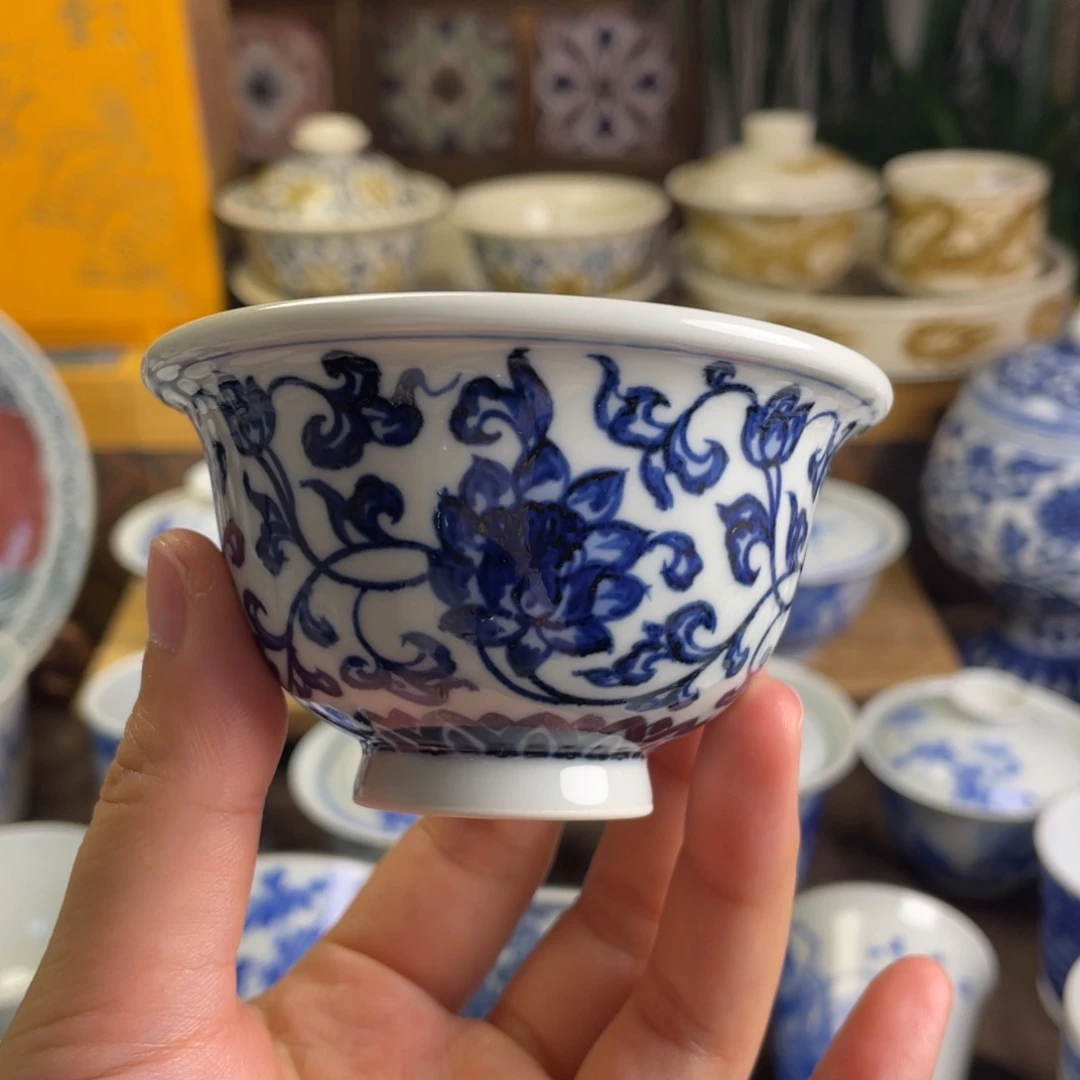 11景德镇青花缠枝莲