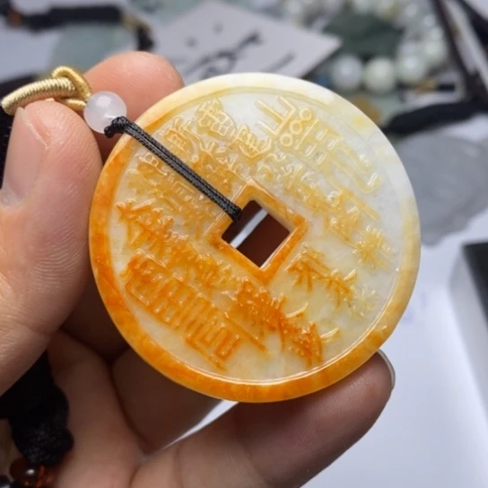 翡翠未镶嵌颈饰翡翠