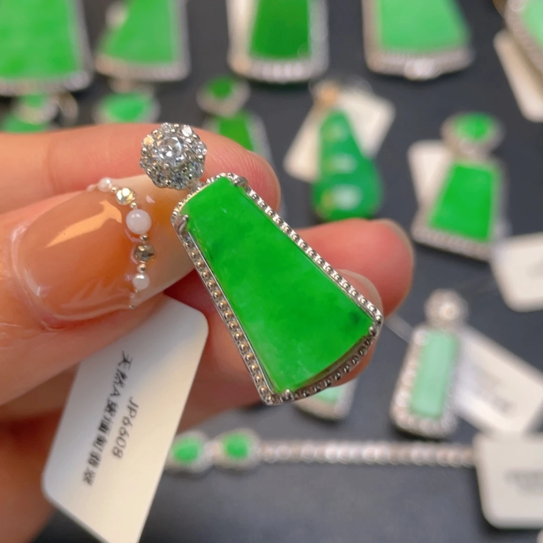 翡翠银S925镶嵌颈饰