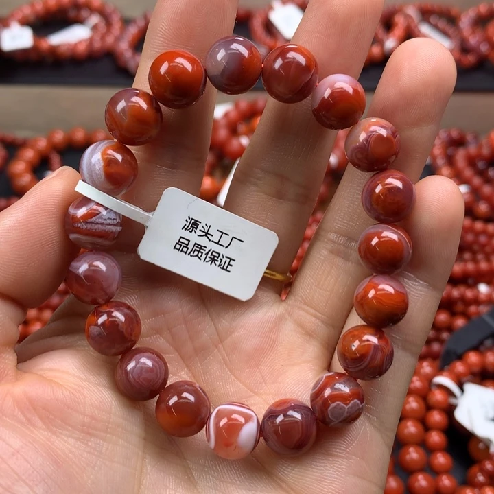 南红玛瑙手串未镶嵌好**?