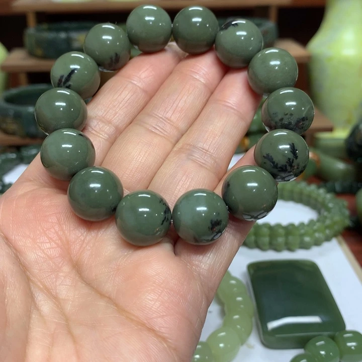 和田玉未镶嵌珠宝奇石