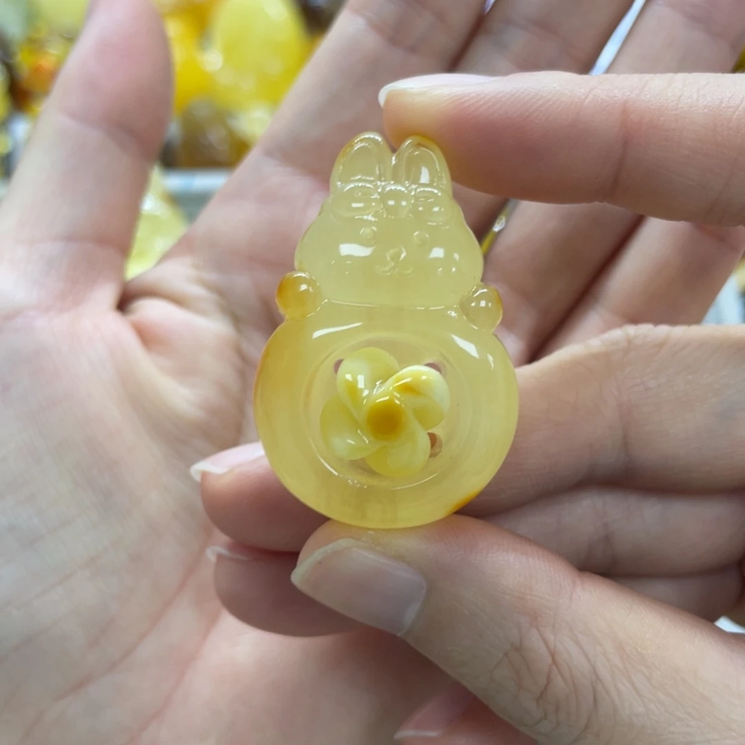 琥珀未镶嵌裸石天然琥珀
