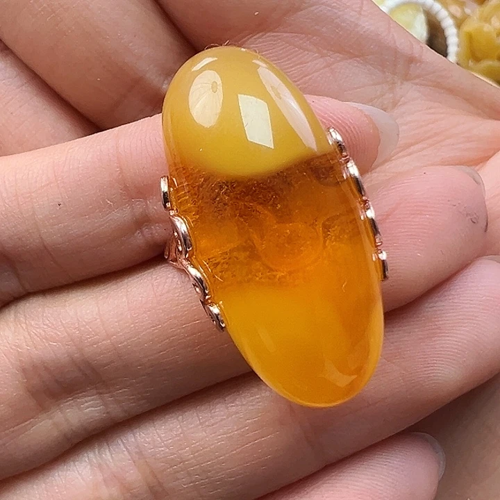 蜜蜡未镶嵌珠宝奇石