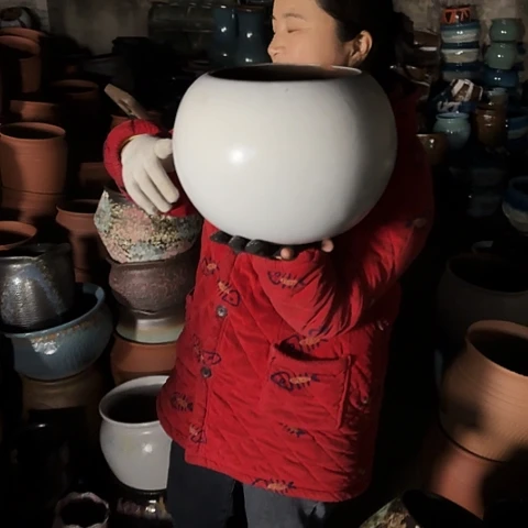 口19高22瑕疵一个。