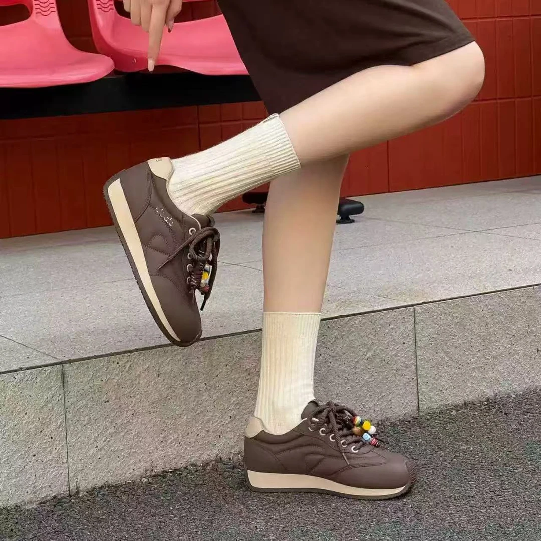 C9075  棕色   时尚老休闲女厚底软底2025新款运动休闲鞋