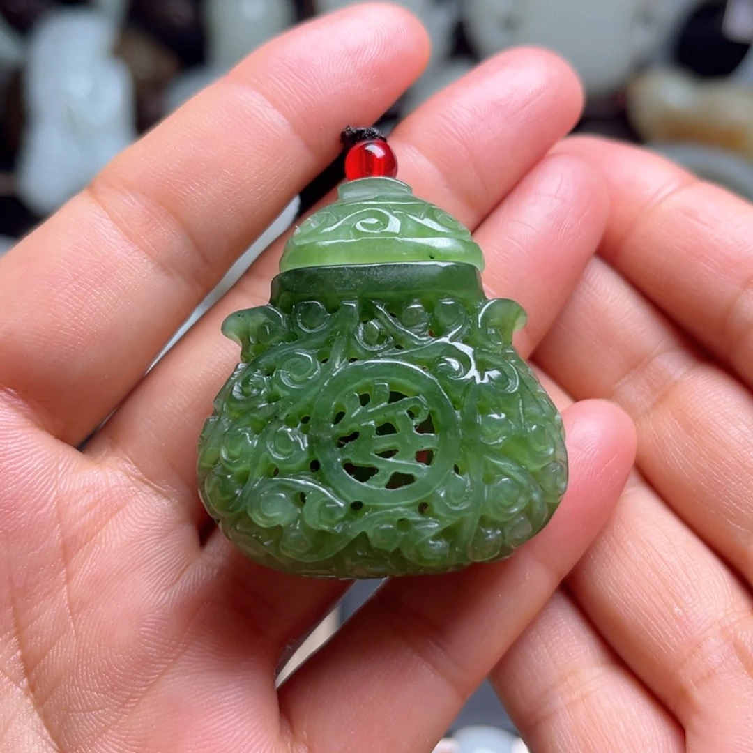 和田玉未镶嵌吊坠(不含链)