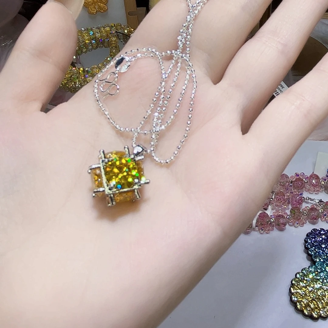 合成立方氧化锆非金属合成碳硅石非金属黄色