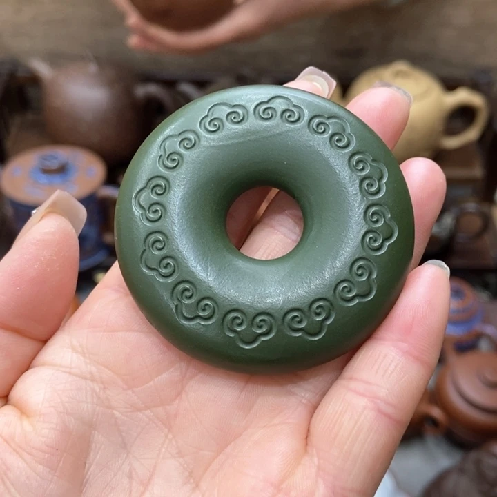 紫砂茶壶紫砂的紫