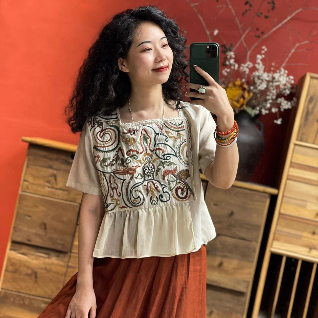 【羊在在】新中式国风改良刺绣方领设计感短款小衫上衣SY315