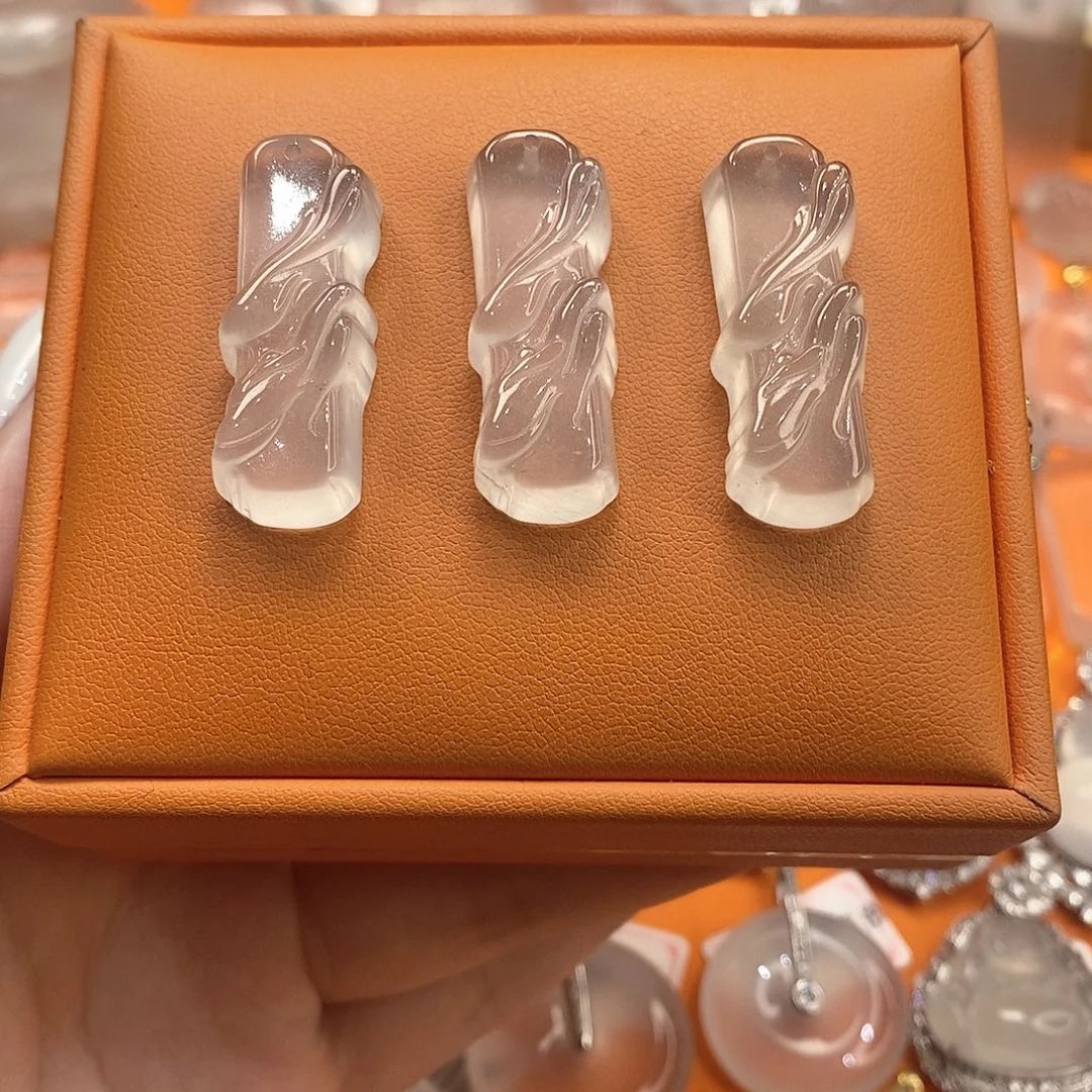 石英质玉未镶嵌吊坠(不含链)