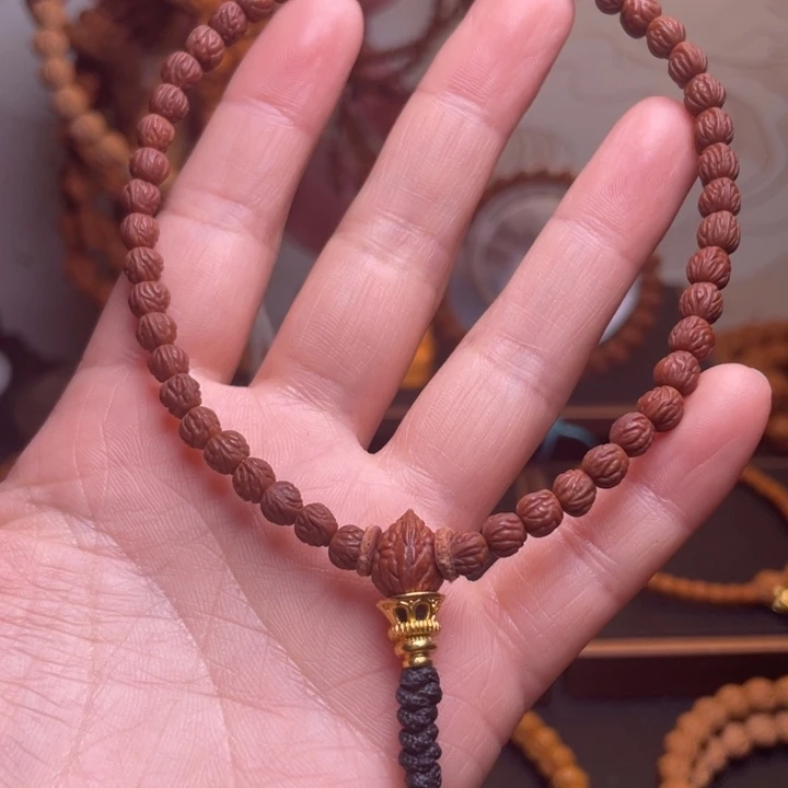 阿***.桃核吊坠龙文桃核