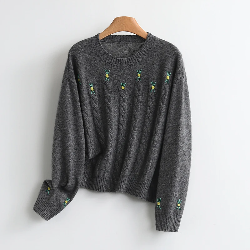 【伍莎-自营】小个子刺绣绞花加厚毛衣#UPY48M124